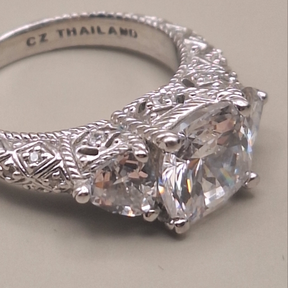 Judith Ripka 19.32ctw Bella Luce Sterling Silver Cz Cocktail Ring – Size 6 - Picture 7 of 14